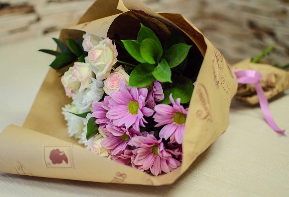 Букет цветов из: Розы и Хризантемы в Красном Сулине