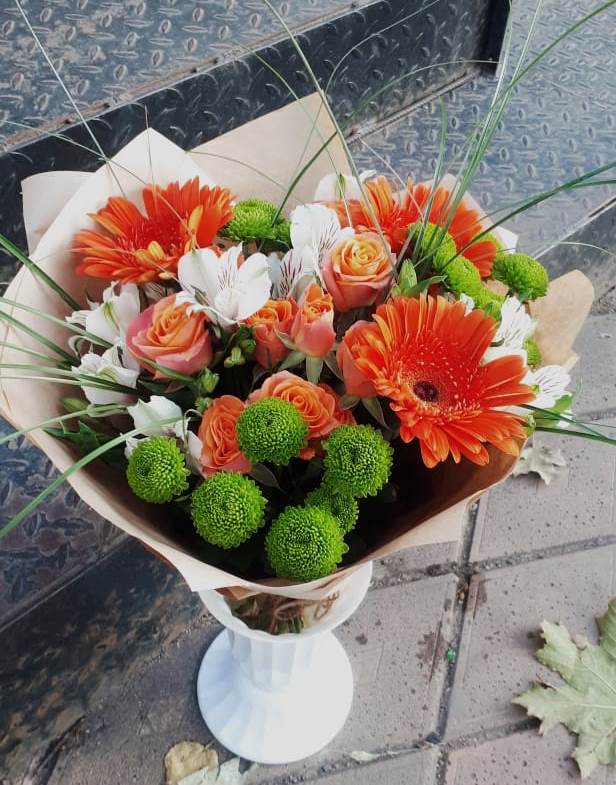 Букет цветов из: Герберы, Хризантемы, Альстромерии и Розы в Красном Сулине
