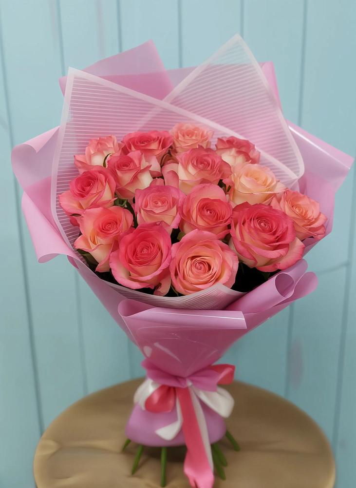 Букет 15 Розовых роз Равель в Красном Сулине