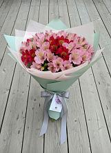 Букет цветов из:  Альстромерии в Красном Сулине