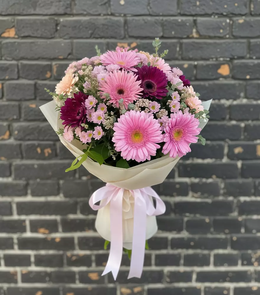 Букет цветов из: Герберы и Хризантемы в Красном Сулине