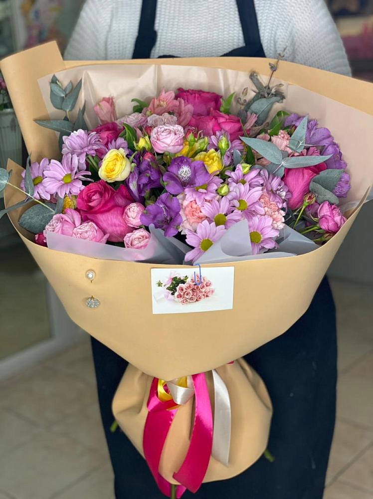 Букет цветов из: Хризантемы, Гвоздики и Альстромерии в Красном Сулине