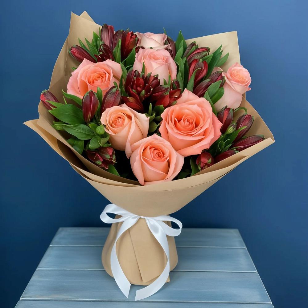 Букет цветов из: Розы и Альстромерии в Красном Сулине