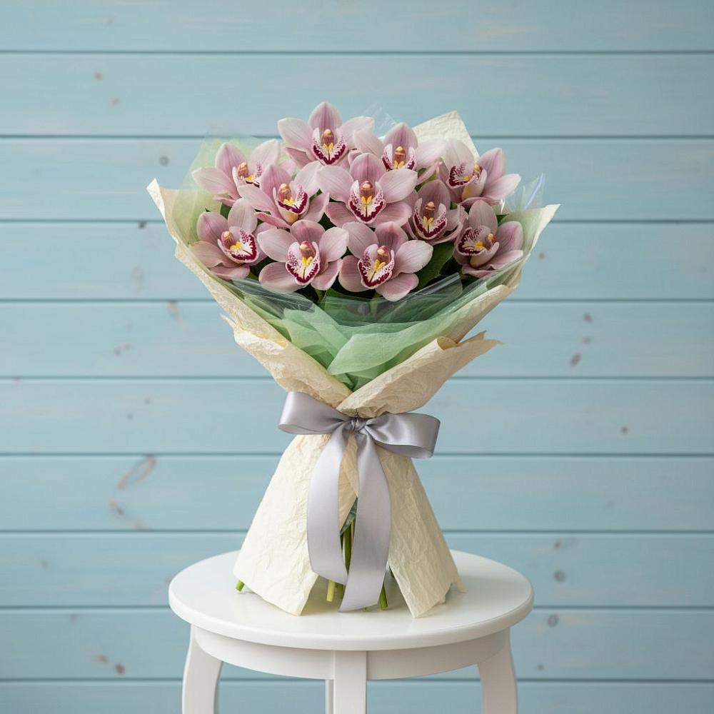 Букет цветов из: Орхидеи и Розы в Красном Сулине