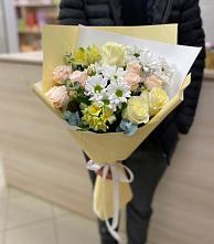 Букет цветов из:  Альстромерии, Розы и Хризантемы в Красном Сулине