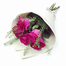 Букет цветов из:  Розы в Красном Сулине