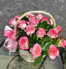 Цветочная композиция из Розы в корзине #REPLACE_PRED# Красном Сулине