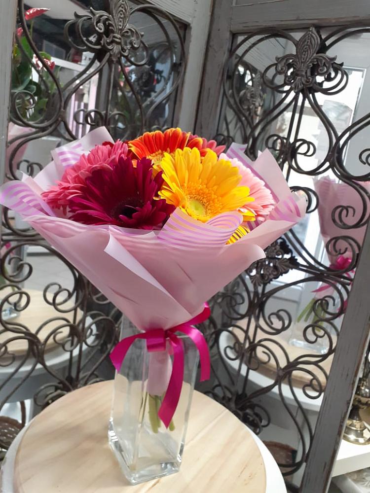 Букет цветов из: Герберы в Красном Сулине