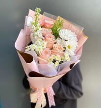 Букет цветов из:  Хризантемы и Розы в Красном Сулине