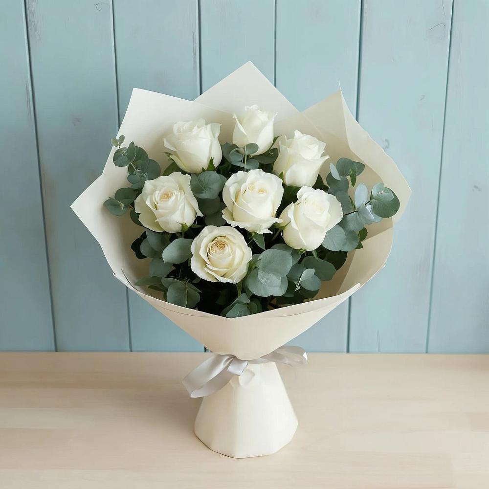 Букет Белые розы в Эвкалипте в Красном Сулине