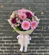Букет цветов из:  Герберы и Хризантемы в Красном Сулине
