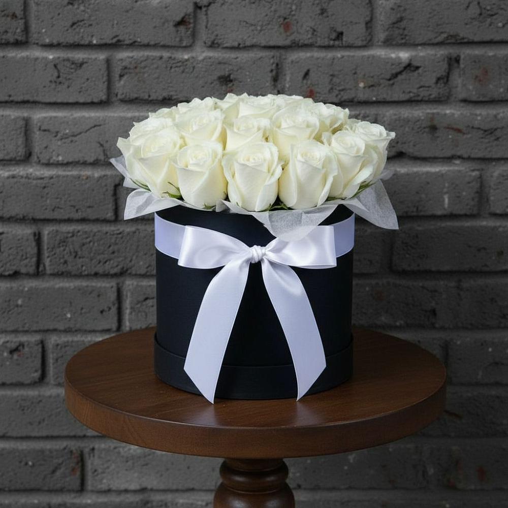 Цветочная композиция из Розы в шляпной коробке в Красном Сулине