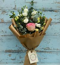 Букет цветов из:  Розы и Лизиантусы в Красном Сулине